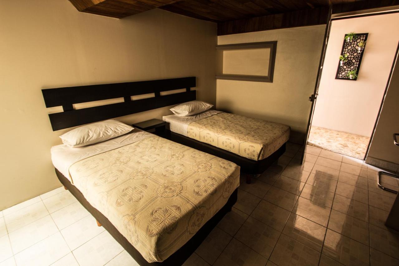 Casa De Juan Hostal Халапа Екстер'єр фото